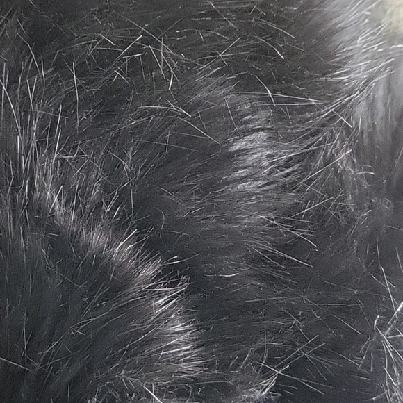 Auxiliary Black Faux Fur Washable Keyhole Scarf - One Size - Picture 8 of 8